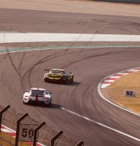 De beste Nederlandse autoracebanen: een korte introductie voor de adrenalinejunk