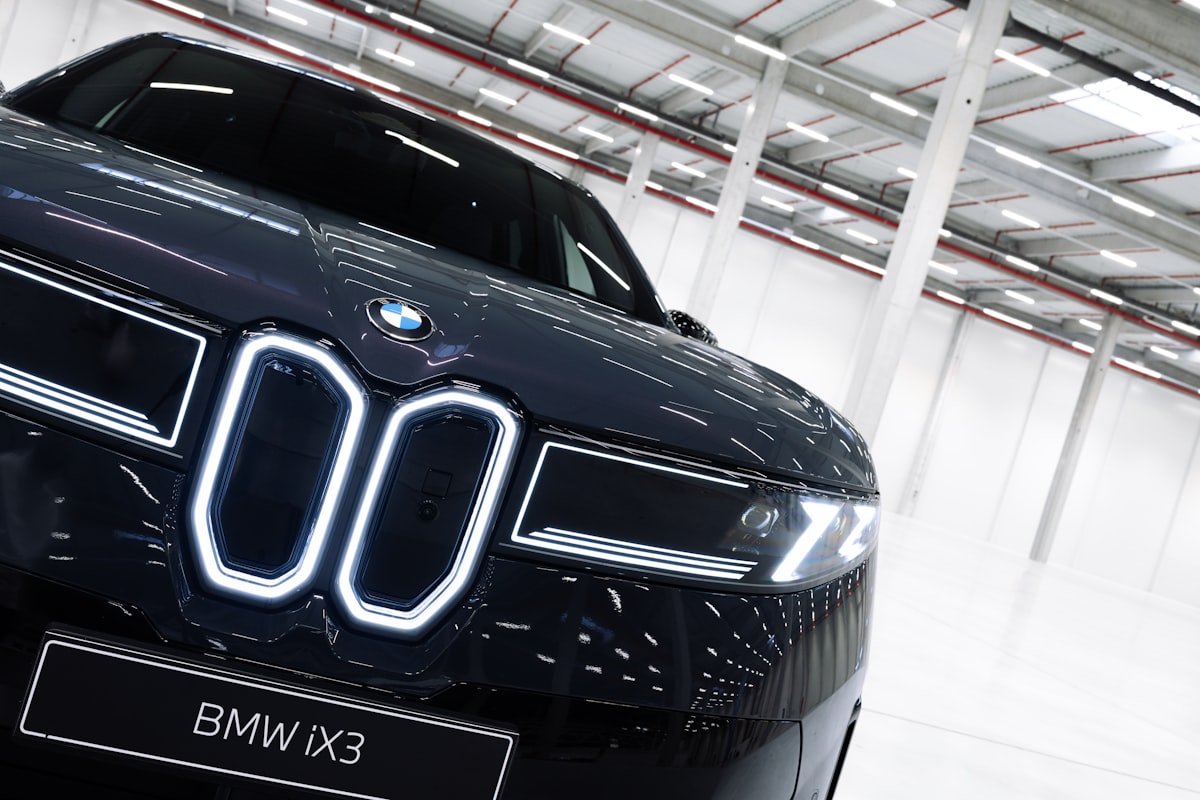 De BMW iX3 is uitgeroepen tot World Car of the Year 2026